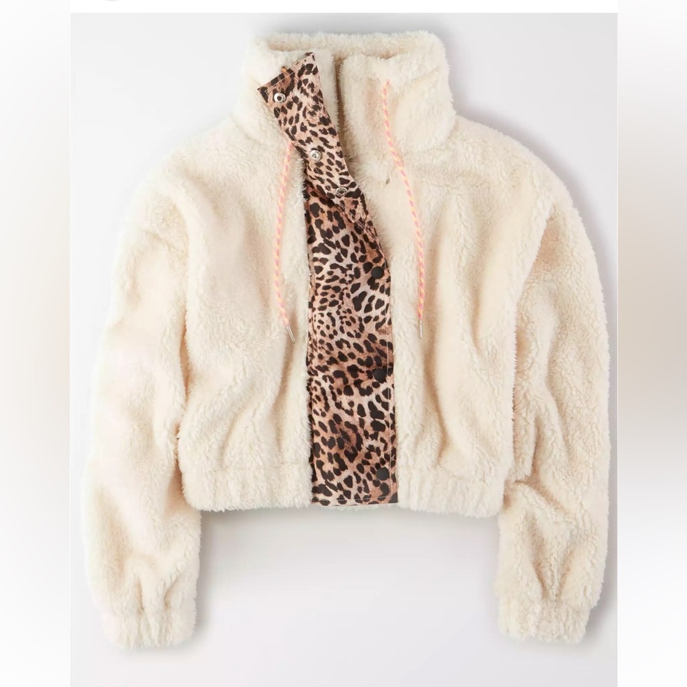 AE STUDIO Dee Elly crop teddy jacket